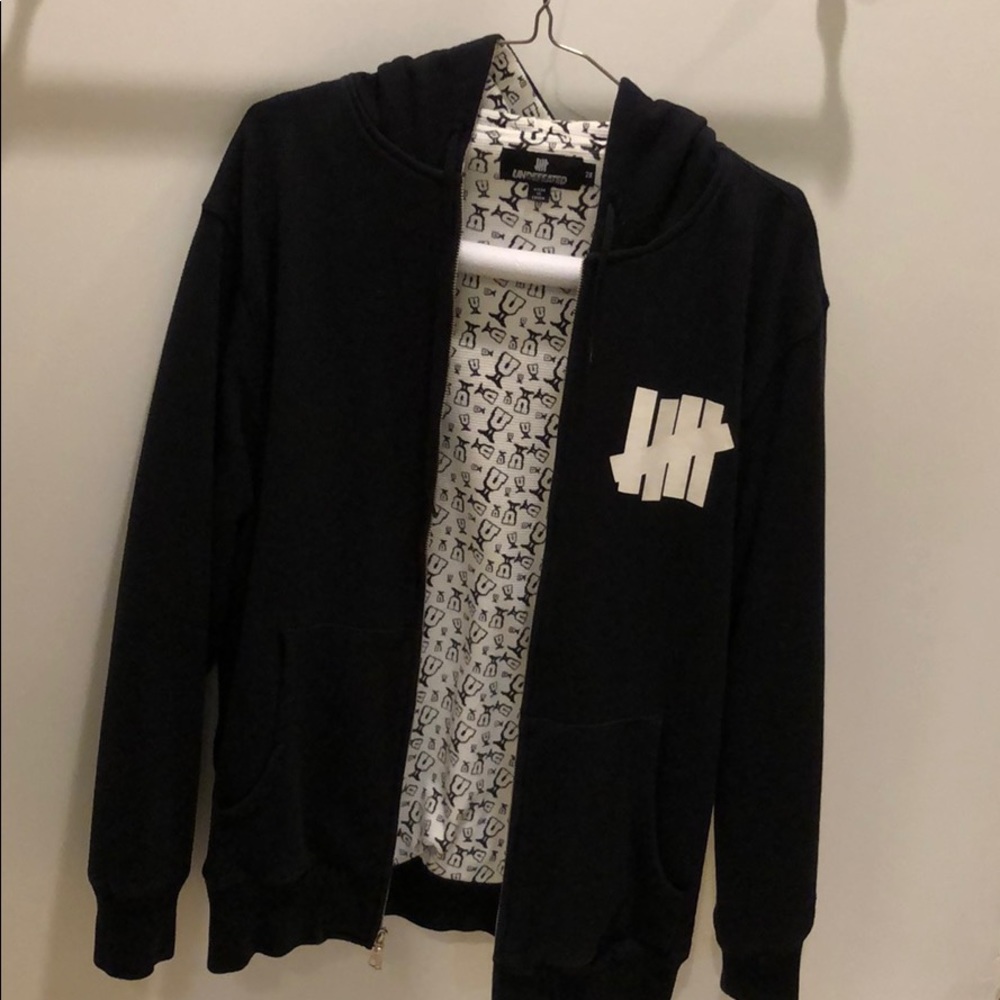 Undefeated thermal sweater